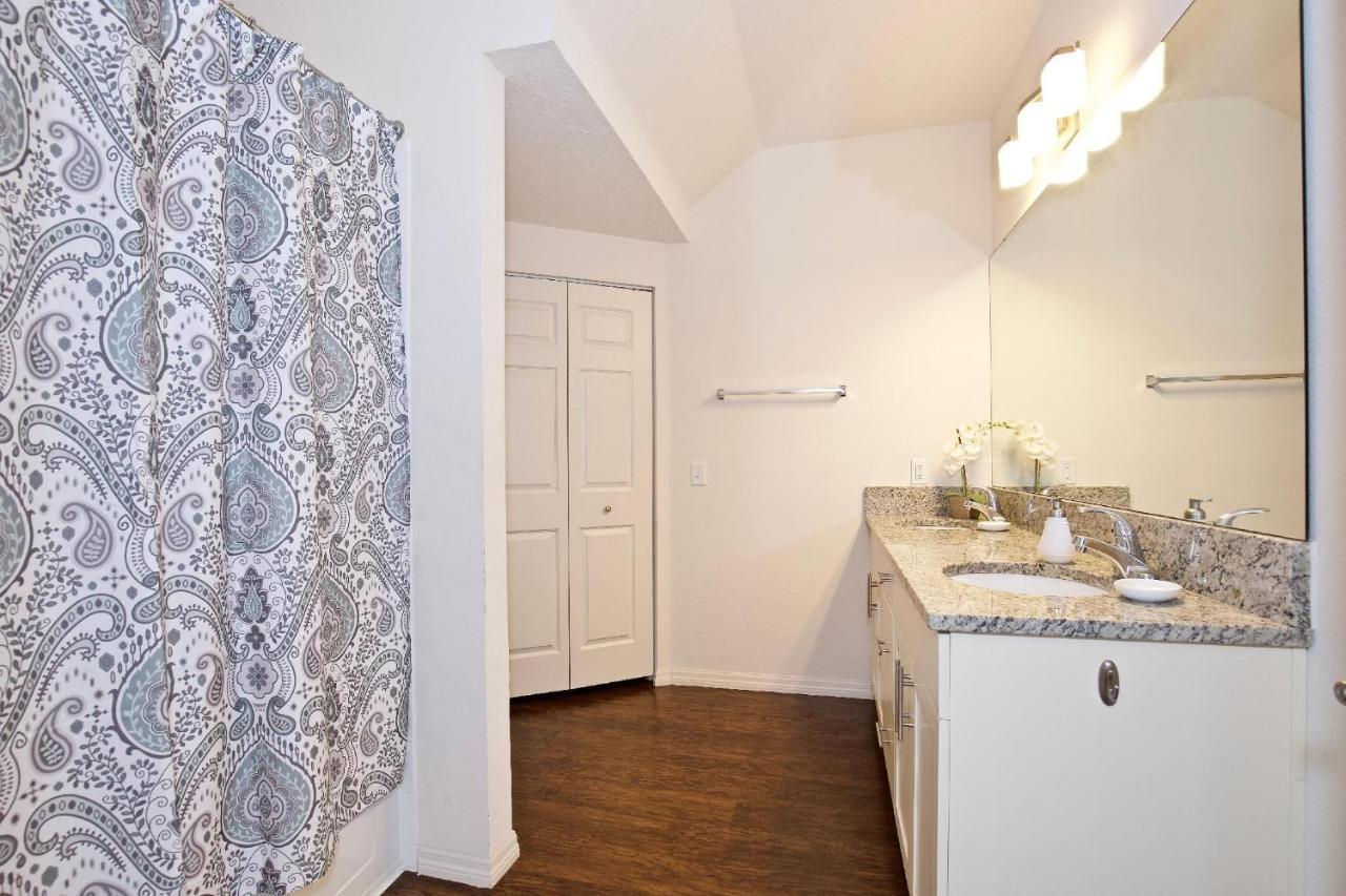 Great And Practical Townhouse In Gated Community, Sleeps 6 10 Min To Disney! Орландо Екстер'єр фото